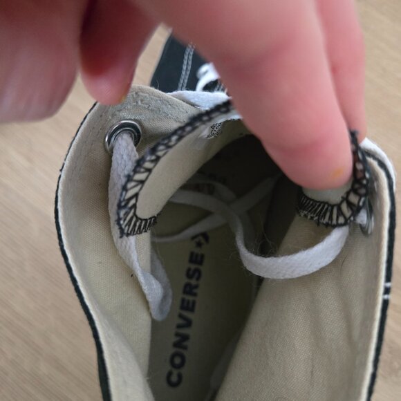 Converse Chuck High Top, Black, Size 10 Men's, 12 Women's, Like new condition - Picture 8 of 9